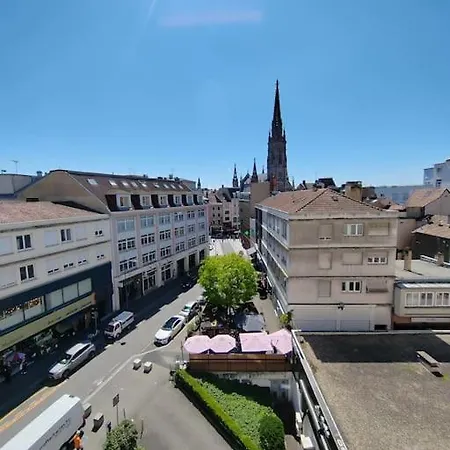 Au Coeur De *